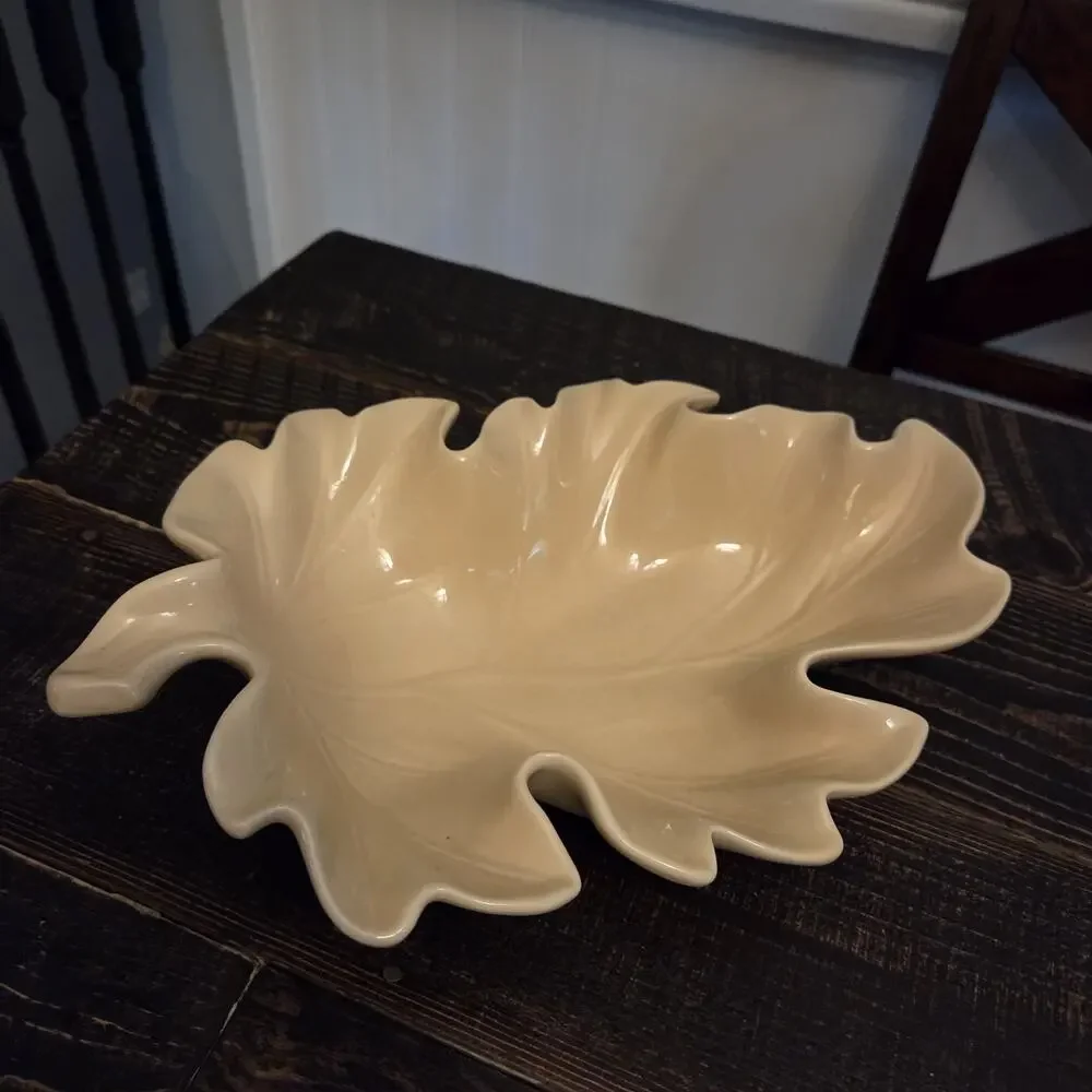 Ceramic Fall Leaf Serving Bowl Autumn Harvest Fruits Centerpiece Thanksgiving